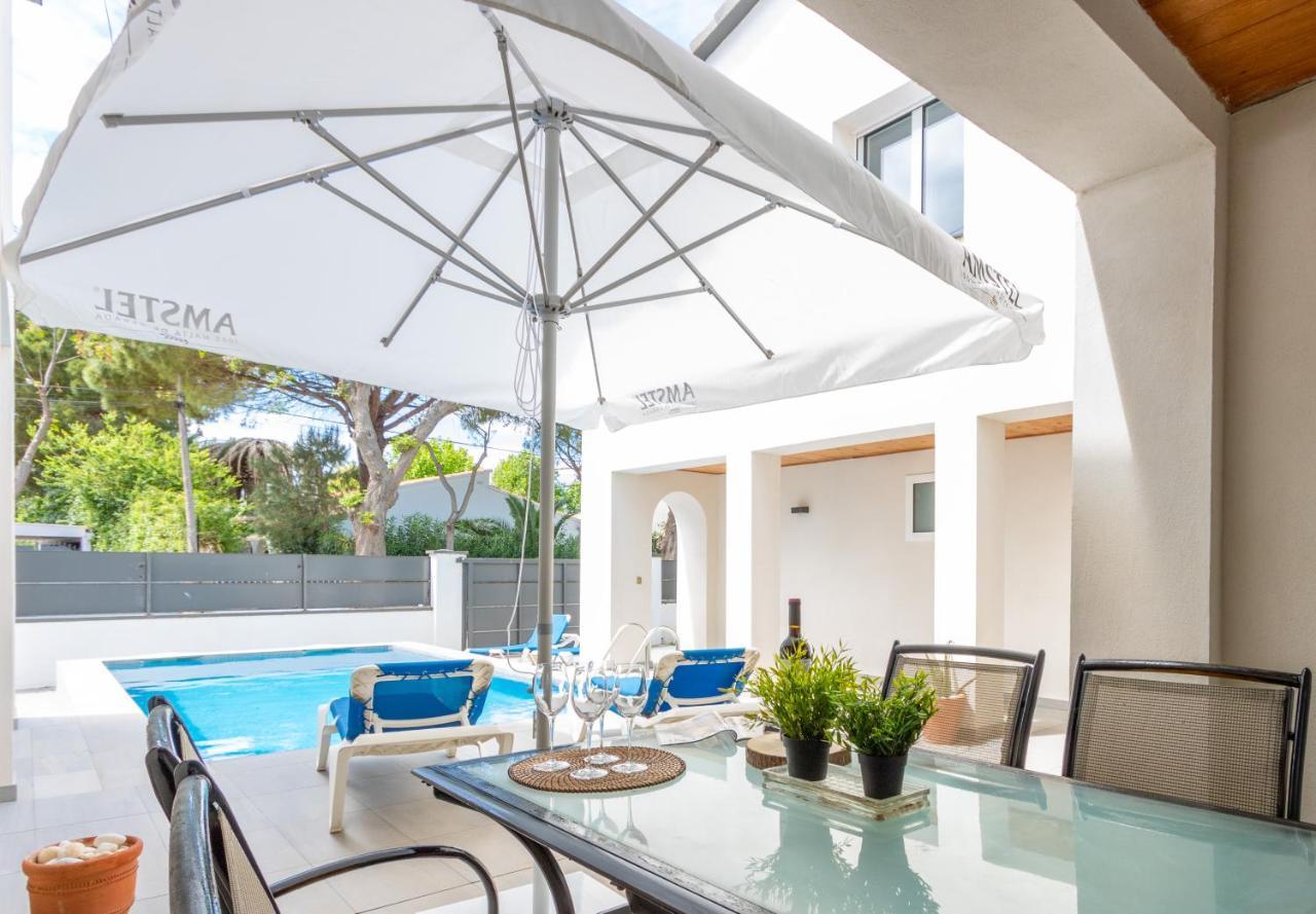 Goldhome - New House With Private Heated Pool, Parking, Wifi, Games Room Ampuriabrava Exterior foto