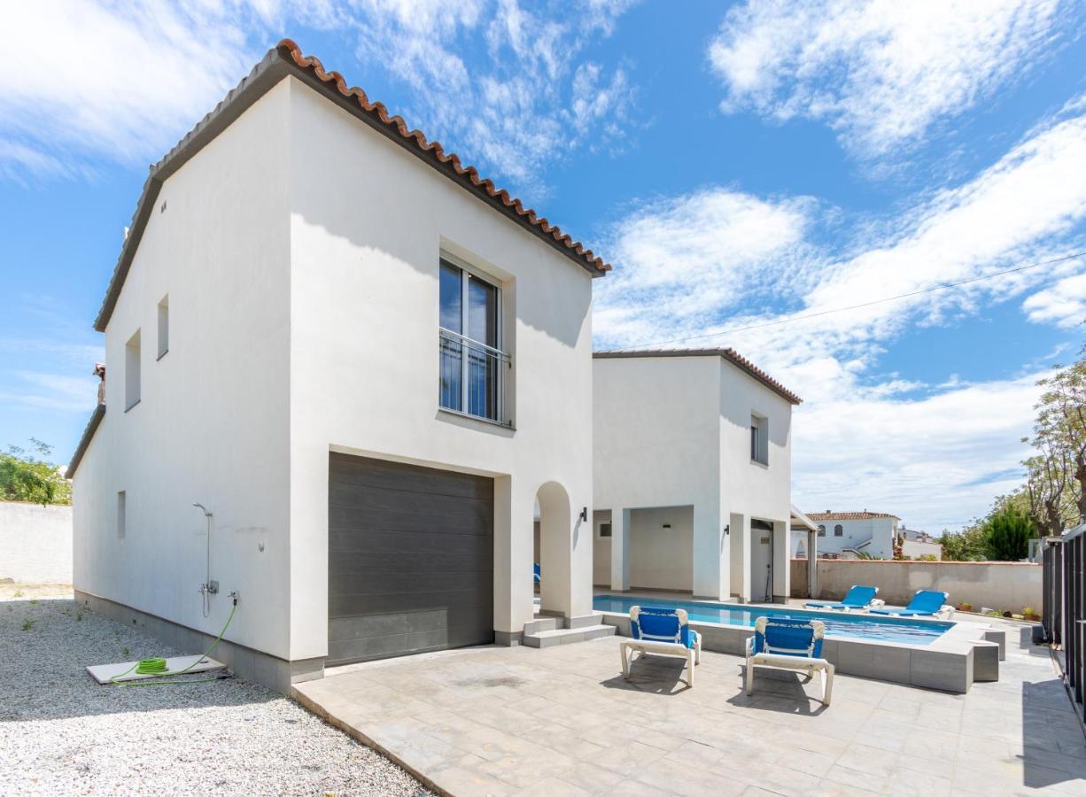 Goldhome - New House With Private Heated Pool, Parking, Wifi, Games Room Ampuriabrava Exterior foto