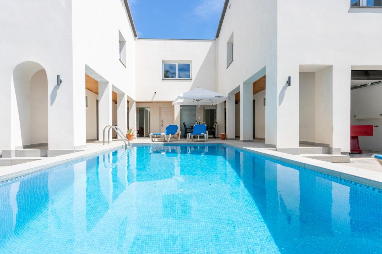 Goldhome - New House With Private Heated Pool, Parking, Wifi, Games Room Ampuriabrava Exterior foto