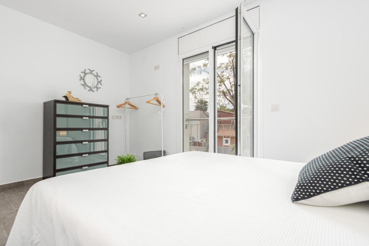 Goldhome - New House With Private Heated Pool, Parking, Wifi, Games Room Ampuriabrava Exterior foto