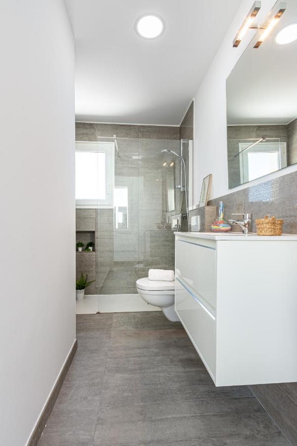 Goldhome - New House With Private Heated Pool, Parking, Wifi, Games Room Ampuriabrava Exterior foto